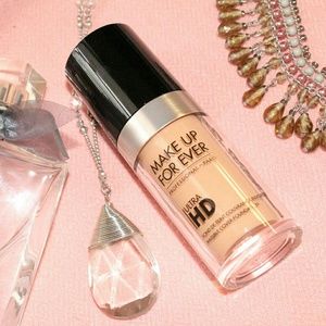 *SALE* Ultra HD Foundation by Make Up Forever