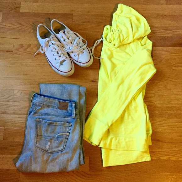 American Eagle light hoodie
