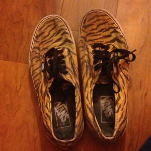 Tiger vans 🐯