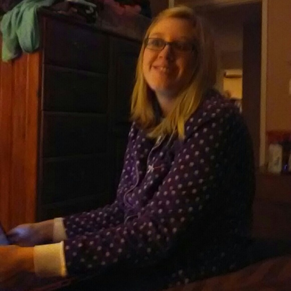 Meet your Posher, Riley - Picture 2 of 2