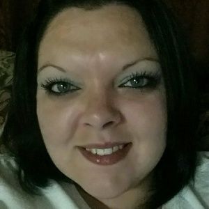 Meet your Posher, Cassandra