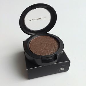 "Deeply Dashing" Pressed Pigment