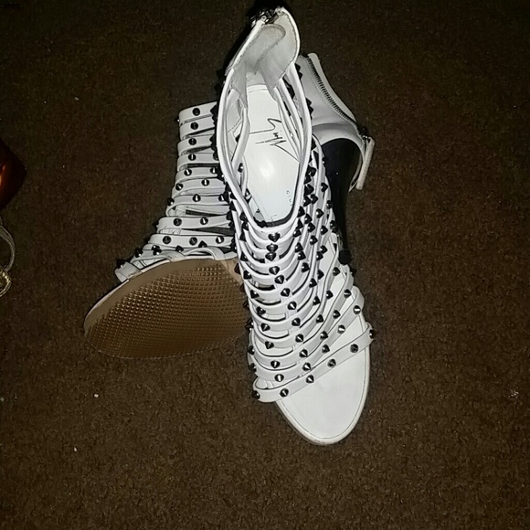 Shoes - Picture 2 of 4