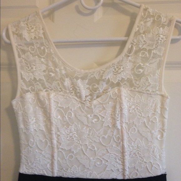 Dress - Picture 2 of 3