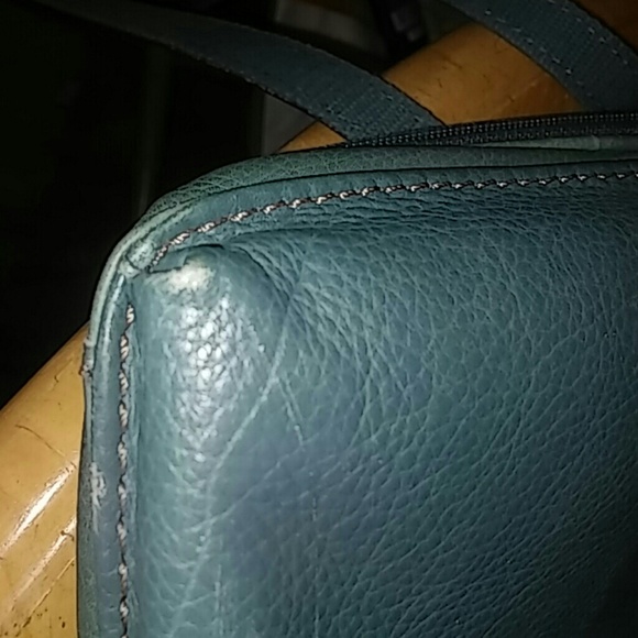 Sold-Fossil Cross Body Bag - Picture 1 of 4