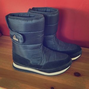 NEVER WORN Rubber Duck Black Snowjoggers Boots NEW