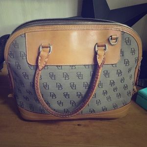 Dooney & Bourke bag