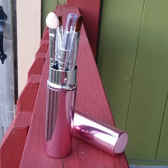 NWOT 5 Piece Makeup Brush Set - Picture 4 of 4