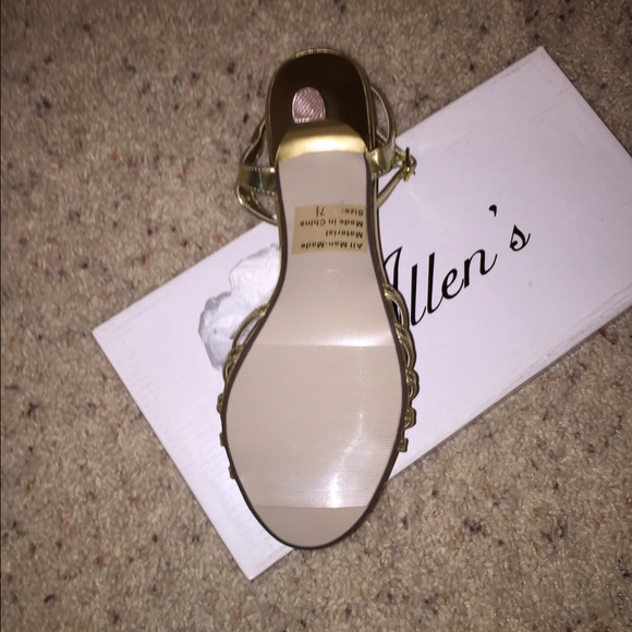 Gold heels size 7,5 - Picture 3 of 4