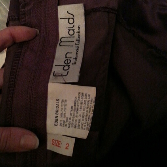 Formal dress - Picture 3 of 3