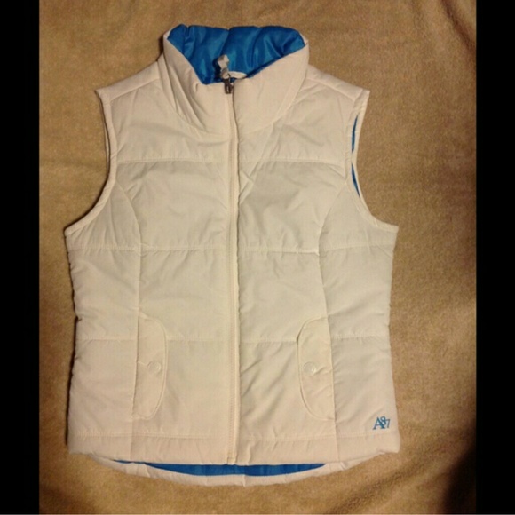 Puffer Vest - Picture 1 of 3