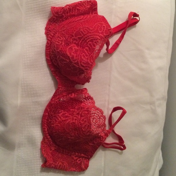 VS very sexy no padding push-up bra