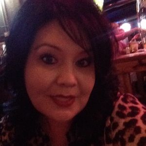 Meet your Posher, Michele