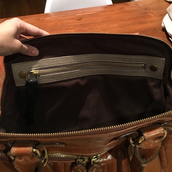 Chloe Bay Bag - Picture 4 of 13