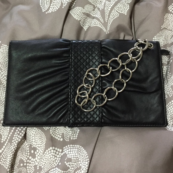 Black clutch