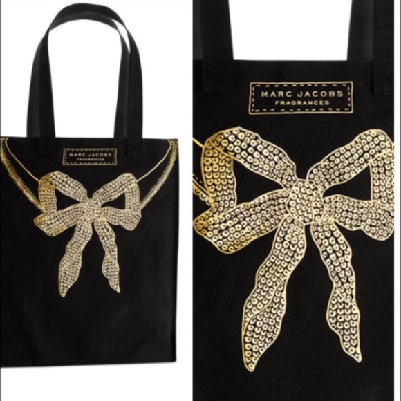 Marc Jacobs Handbags - 🎉1 hr sale🎉Marc Jacobs tote