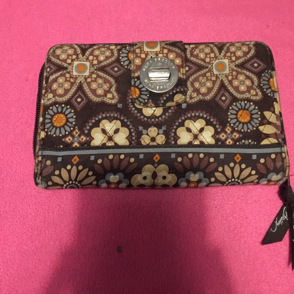 Vera Bradley lock wallet