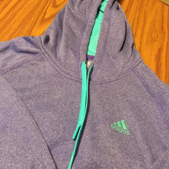 Adidas Sweatshirt