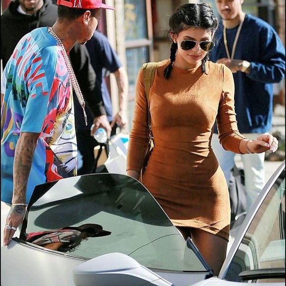 • SOLD OUT •"The Kylie Suede" - Picture 4 of 4