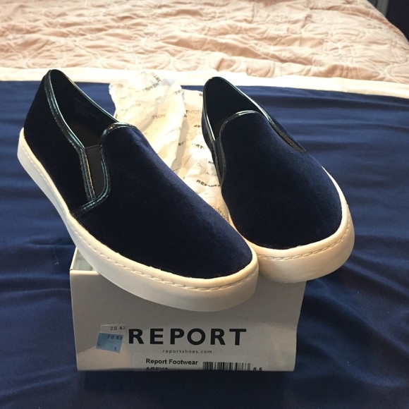 Women's Report Footwear Areva