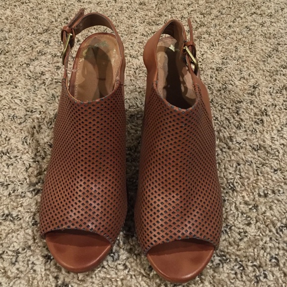 Fergalicious Shoes - Women's Fergalicious Hardy booties