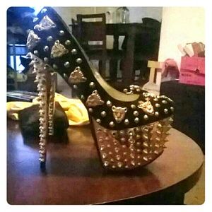 Beautiful redkiss heels