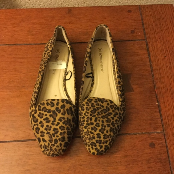 Leopard print flats
