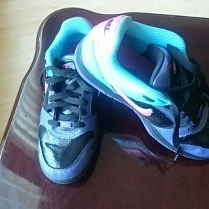 Cute, only worn 3 time.