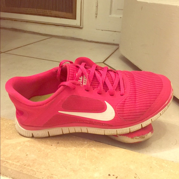 Nike free runs