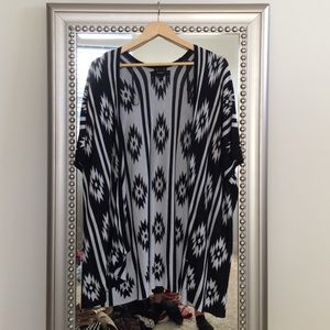 B&W Aztec print kimono