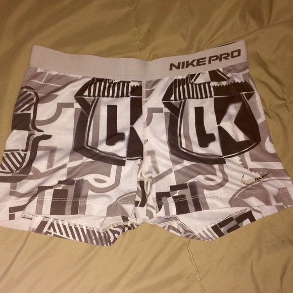 Nike pro compression shorts