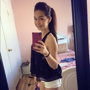 Meet your Posher, Ava