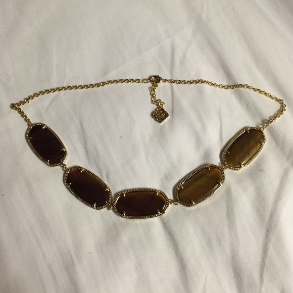 Tigers eye Noelle Kendra Scott necklace
