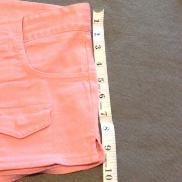 Pink short shorts