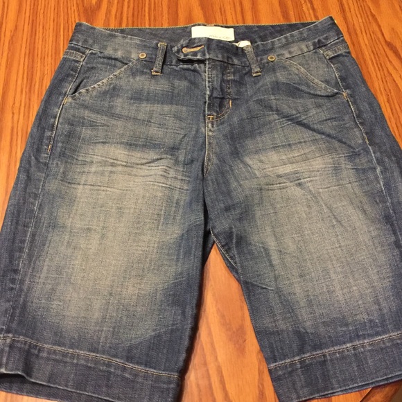 Taylor Bermuda Shorts