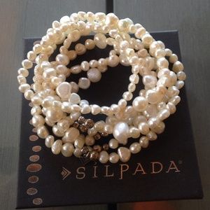 Silpada Pearl Stretch bracelet