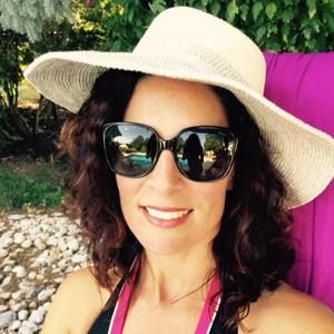 Meet your Posher, Janet