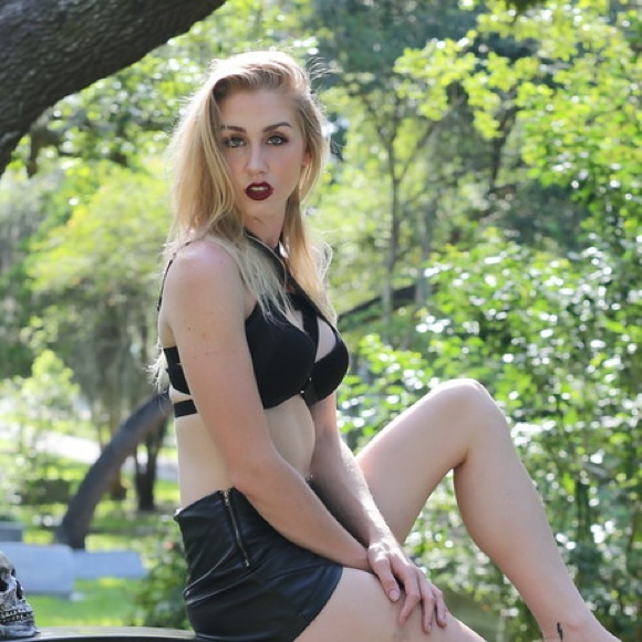 Meet your Posher, Hudson - Picture 3 of 4