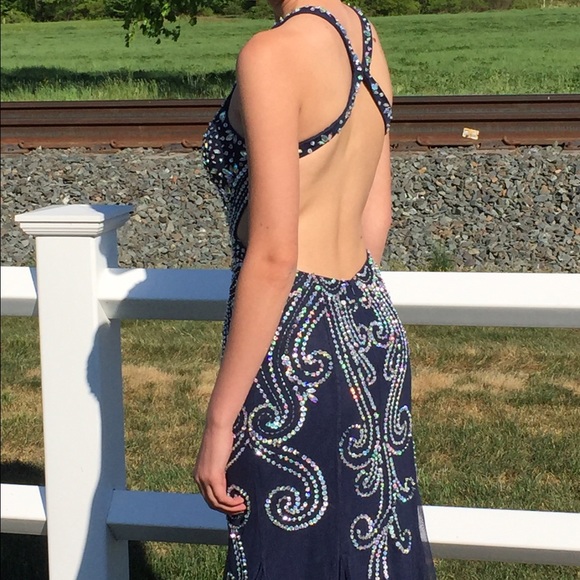Prom dress - Picture 3 of 4