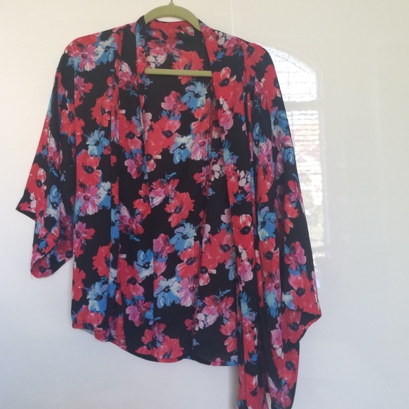 Floral kimono