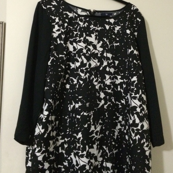 REPOSH NWT Gap dress