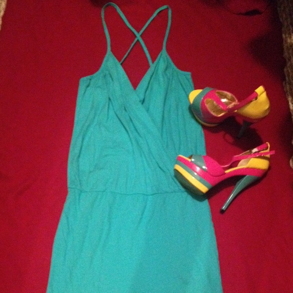 Dress - Picture 2 of 3