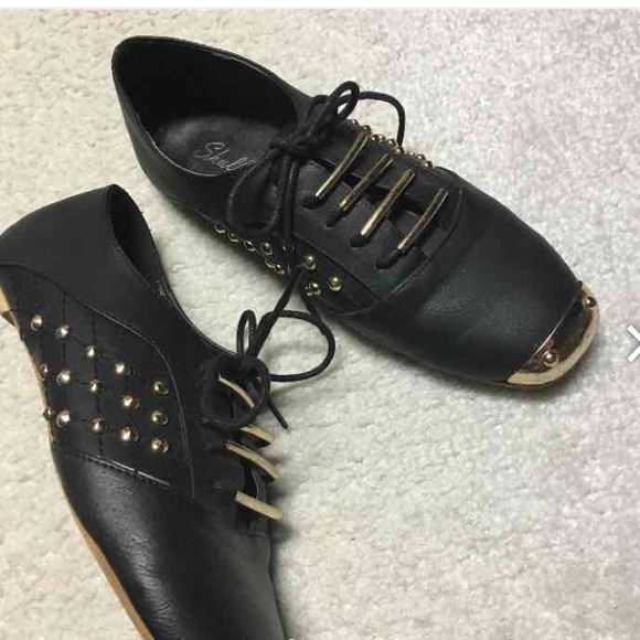 Oxford Black Studded shoes