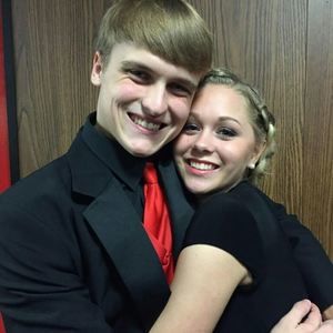 Meet your Posher, Maya