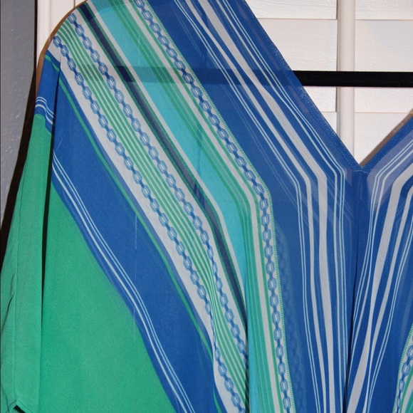 Sheer top - Picture 2 of 4