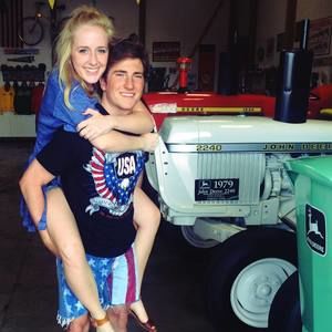 Meet your Posher, Carley