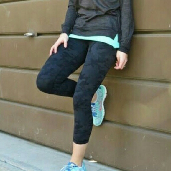Lululemon wunder under crop denim camo 8 see pics