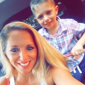 Meet your Posher, Crystal