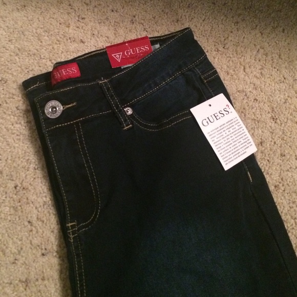 Guess Skinny Jeggings NWT