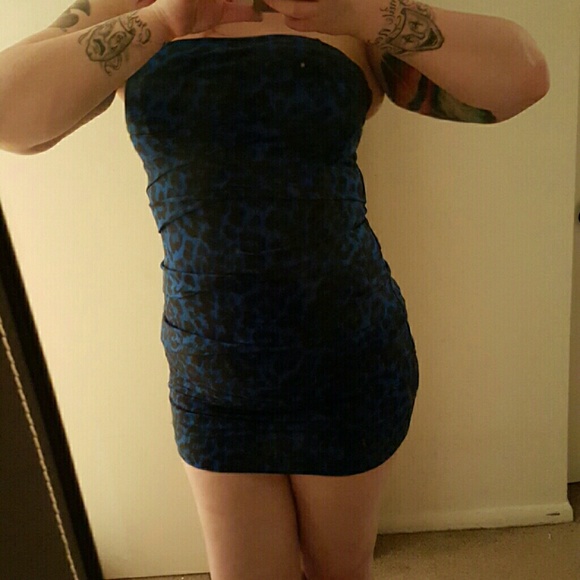 Sexy Blue Leopard Print Mini-Dress - Picture 4 of 4